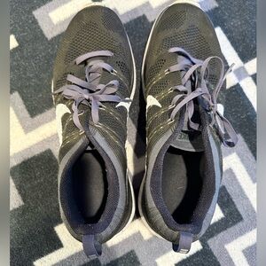 Nike Flyknit Lunar 1